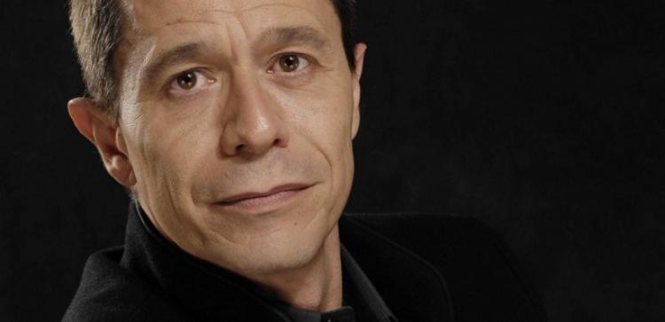 "D'autres vies que la mienne", d'Emmanuel Carrère, un livre sur la maladie, la mort, la justice, mais par dessus tout, la VIE